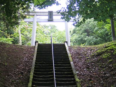 石段と鳥居