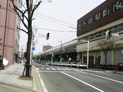 地下鉄自衛隊前駅