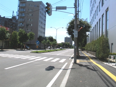 北海学園前の平岸通