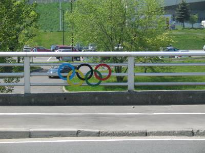 五輪大橋の五輪マーク