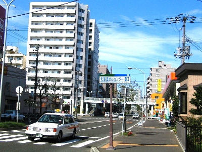 地下鉄菊水駅前 南郷通